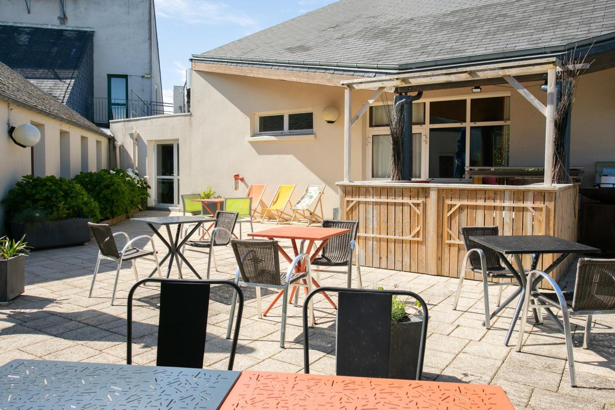 Logis, Hotel Au Chene Vert Plérin エクステリア 写真