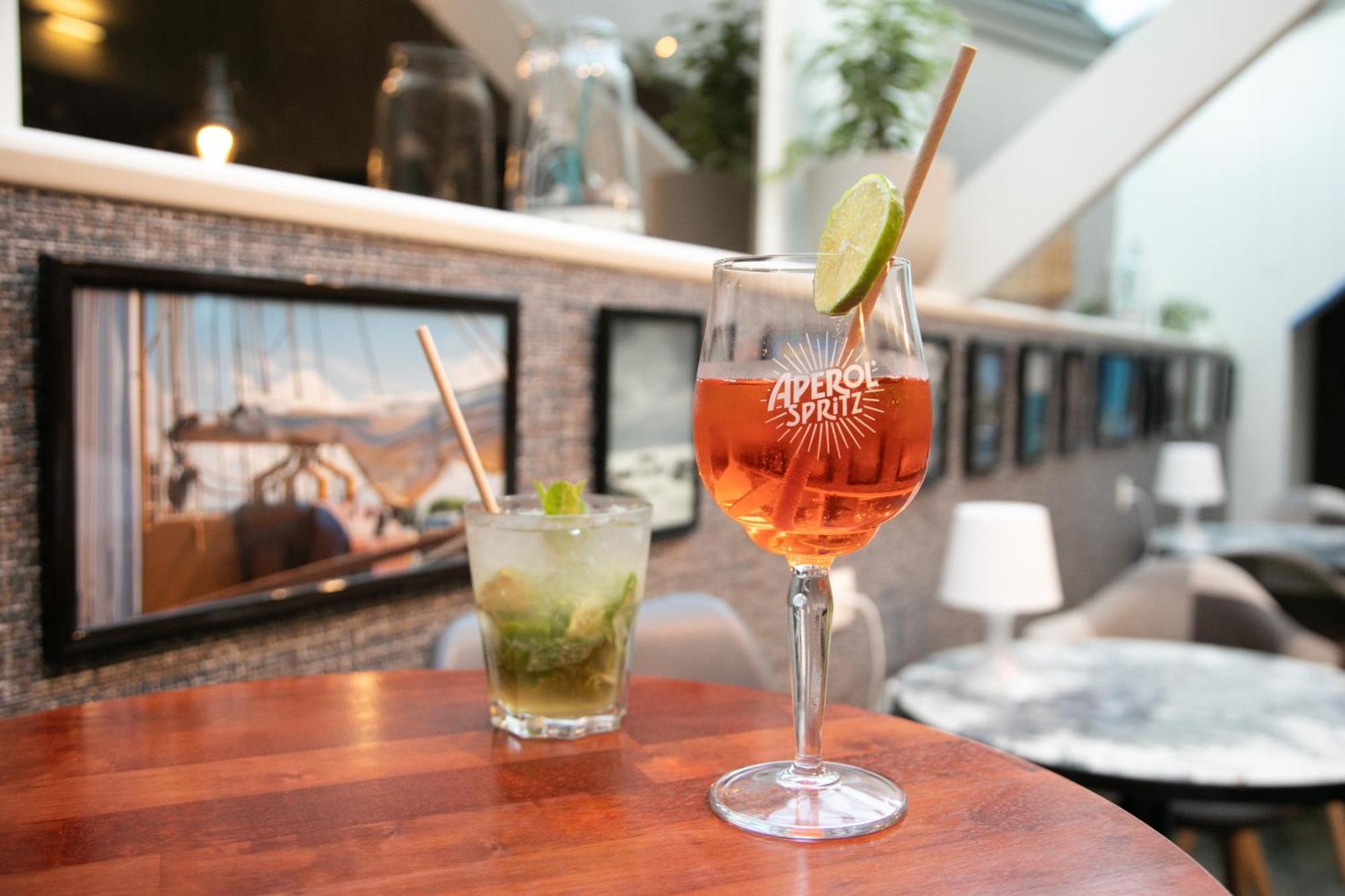 Logis, Hotel Au Chene Vert Plérin エクステリア 写真