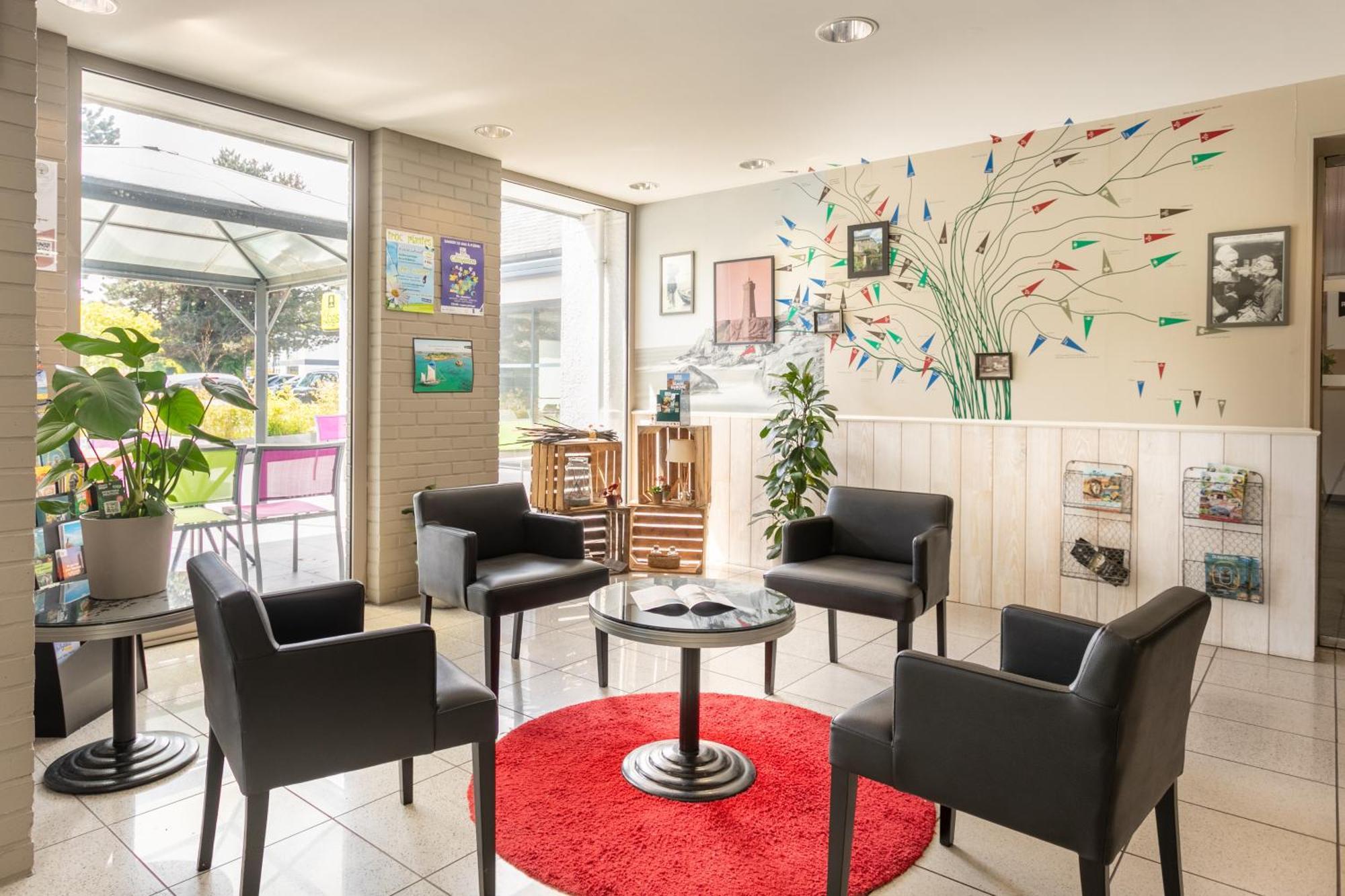 Logis, Hotel Au Chene Vert Plérin エクステリア 写真